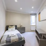 Stylish Retreat In The Heart Of Maida Vale