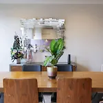 Stylish Retreat In The Heart Of Maida Vale