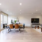 Stylish Retreat In The Heart Of Maida Vale