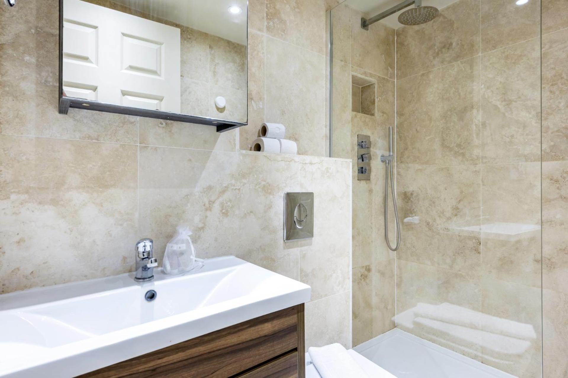 Stylish Retreat In The Heart Of Maida Vale Londra
